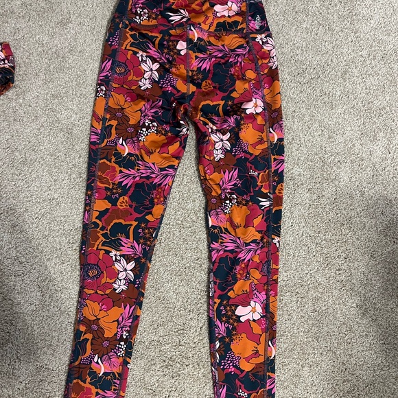 Free people movement matching set - Picture 4 of 8